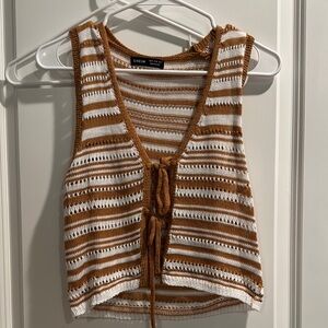 SHEIN Brown and White Sleeveless Tie Front Crop Top